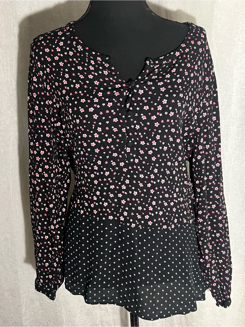 J Jill Black & pink Floral Polka Dot Long-Sleeve Women's Top